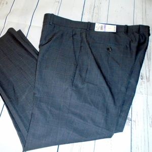 Perry Ellis  Modern Fit gray dress pants